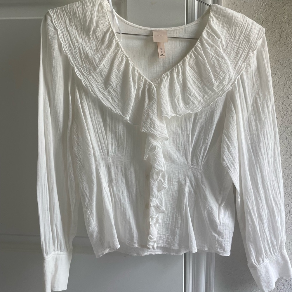 H&M ruffle blouse